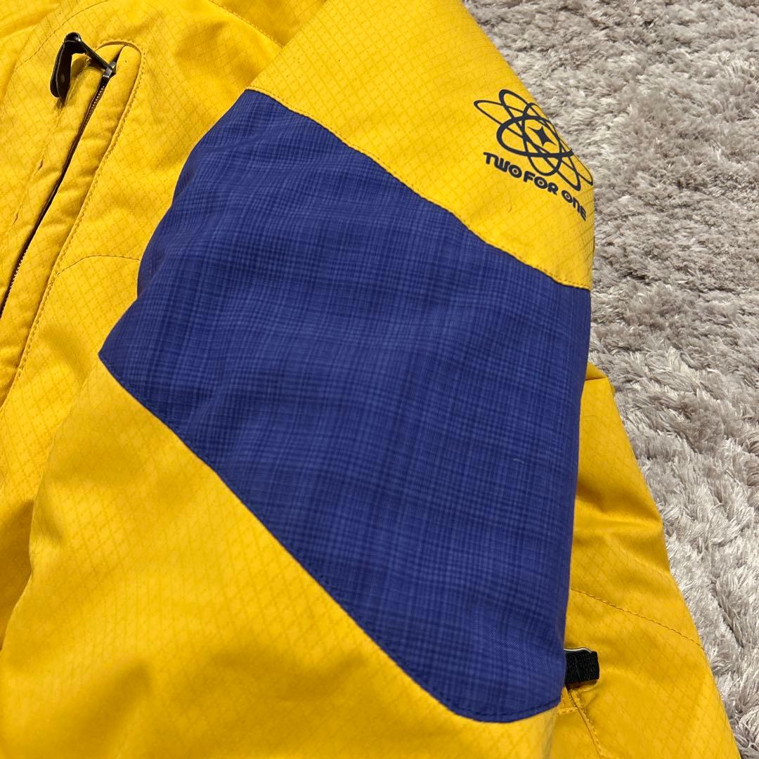 241 スノーボードウェア