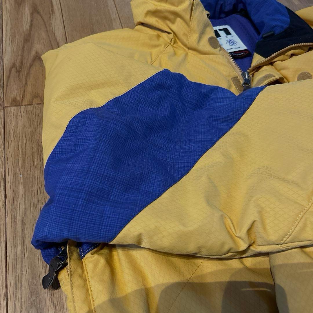 241 スノーボードウェア