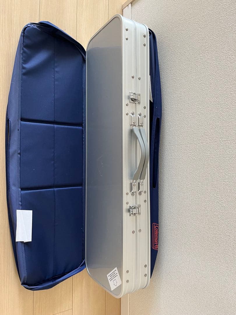 Coleman 折りたたみ式テーブル ベンチ　セット