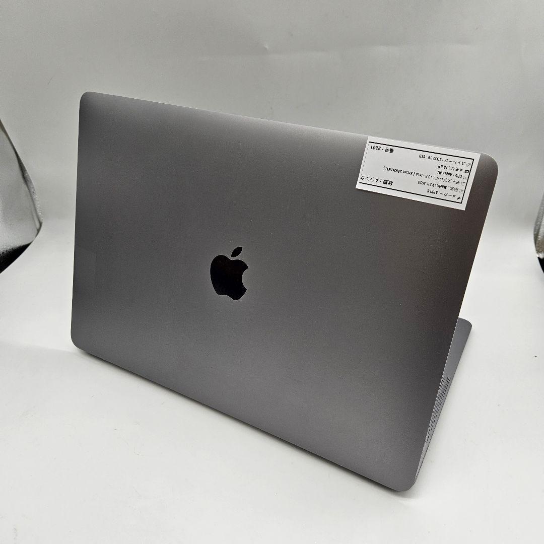MacBook本体 Macbook Air M1 | Ram 16GB | SSD 2000GB