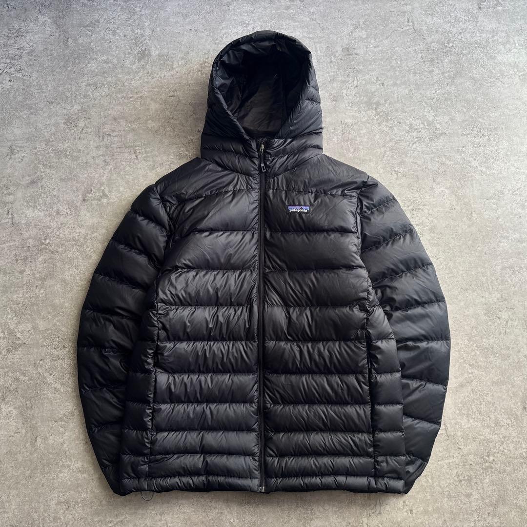 極美品□patagonia パタゴニア【M】ハイロフトダウンフーディ ブラック
