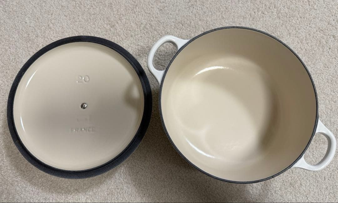 LE CREUSET 両手鍋 20cm ホワイト　本日限定