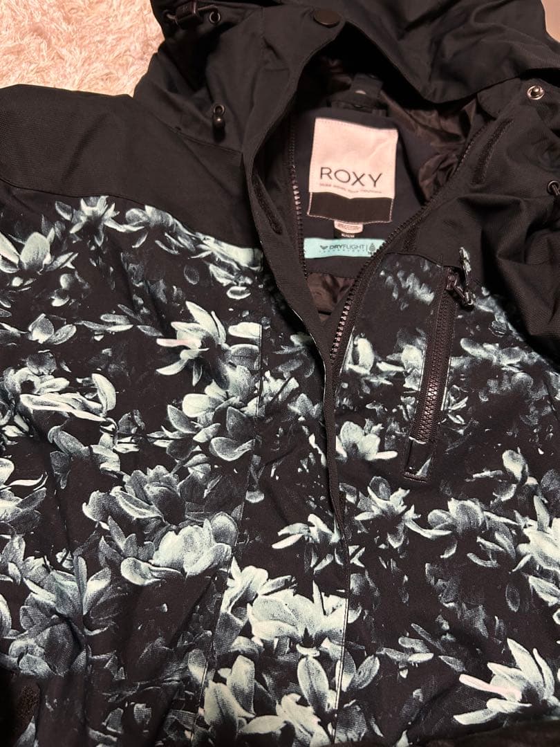ROXY スノボウェア　花柄ジャケットネイビー Mサイズ