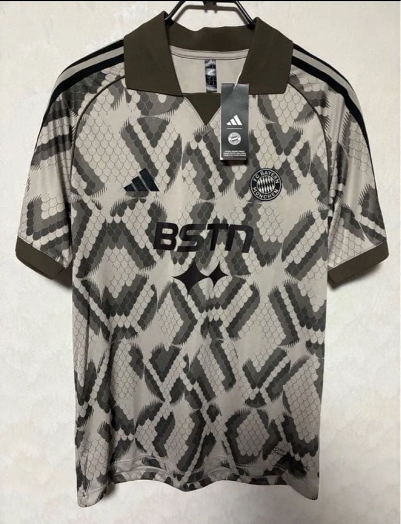 バイエルン・ミュンヘン BSTN ゲームシャツ ユニフォーム 新品 XLサイズ
