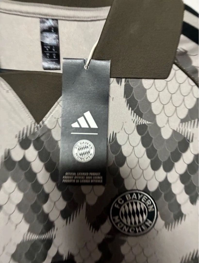 バイエルン・ミュンヘン BSTN ゲームシャツ ユニフォーム 新品 XLサイズ
