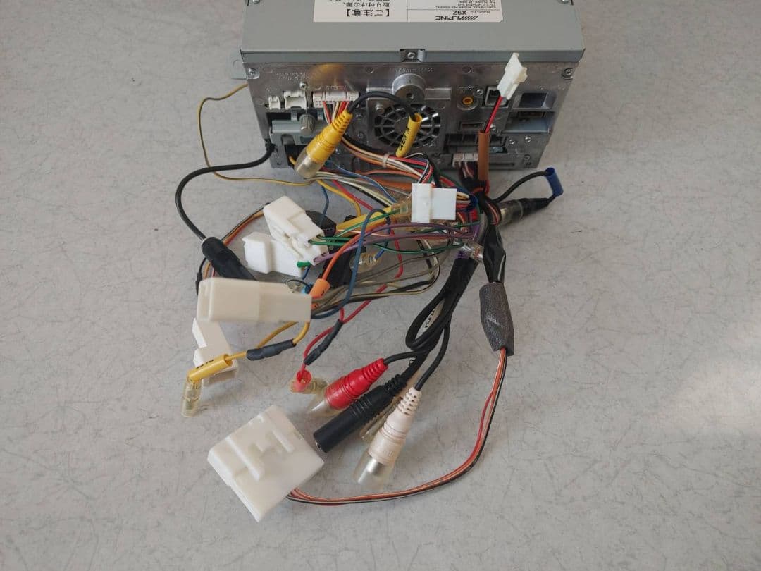 ALPINE　アルパインX9Z トヨタC-HR 19年地図　メモリーナビ