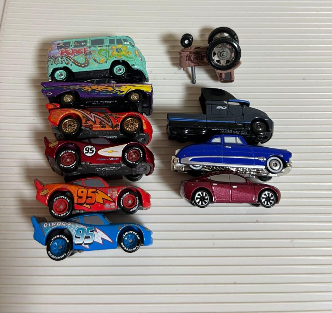 カーズ、トミカ、ミニカー、ライトニングマックィーン 、フィルモア、ラモーン