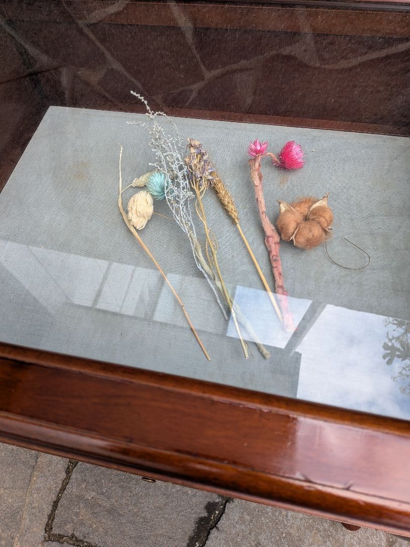 猫脚ガラスディスプレイテーブル ショーケース