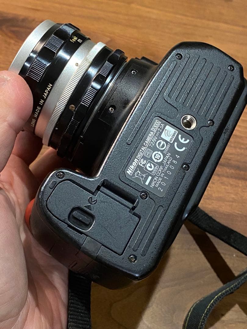 Nikon D3000 CCDデジタル一眼　ニッコール50mmオールドレンズ付