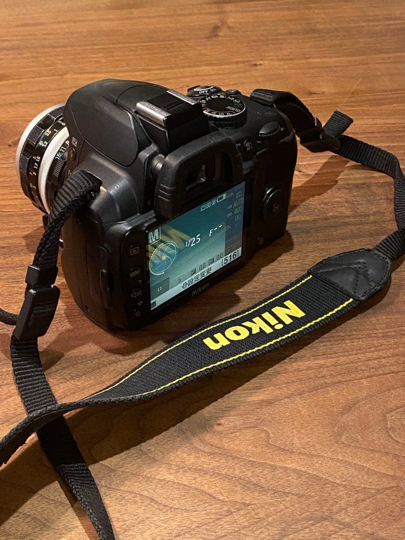 Nikon D3000 CCDデジタル一眼　ニッコール50mmオールドレンズ付