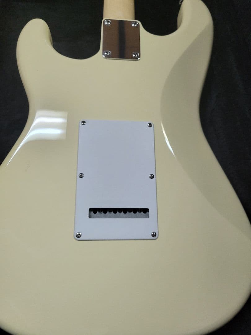 Grass Roots スキャロップ指板 ダンカン搭載 イングヴェイ