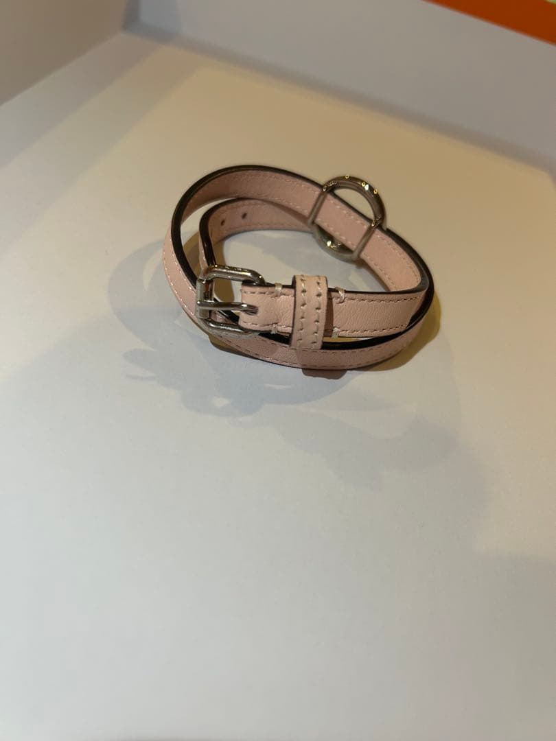 FENDI ロゴ レザー ブレスレット