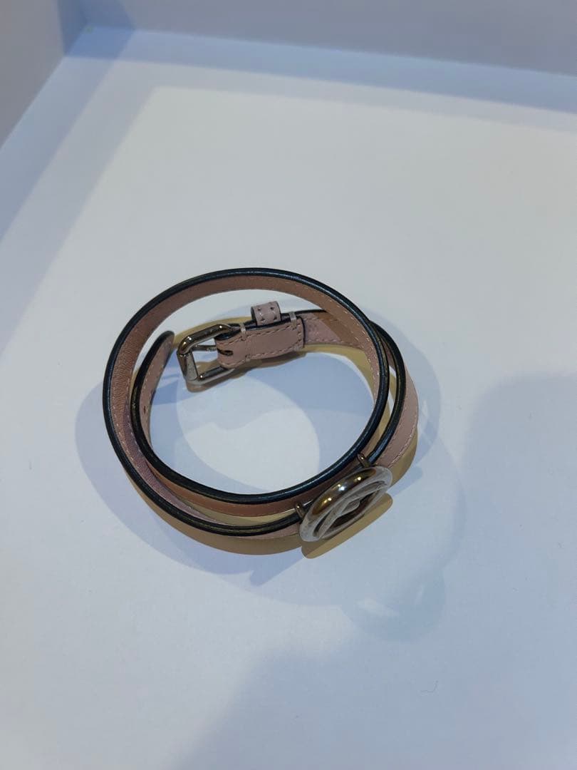FENDI ロゴ レザー ブレスレット