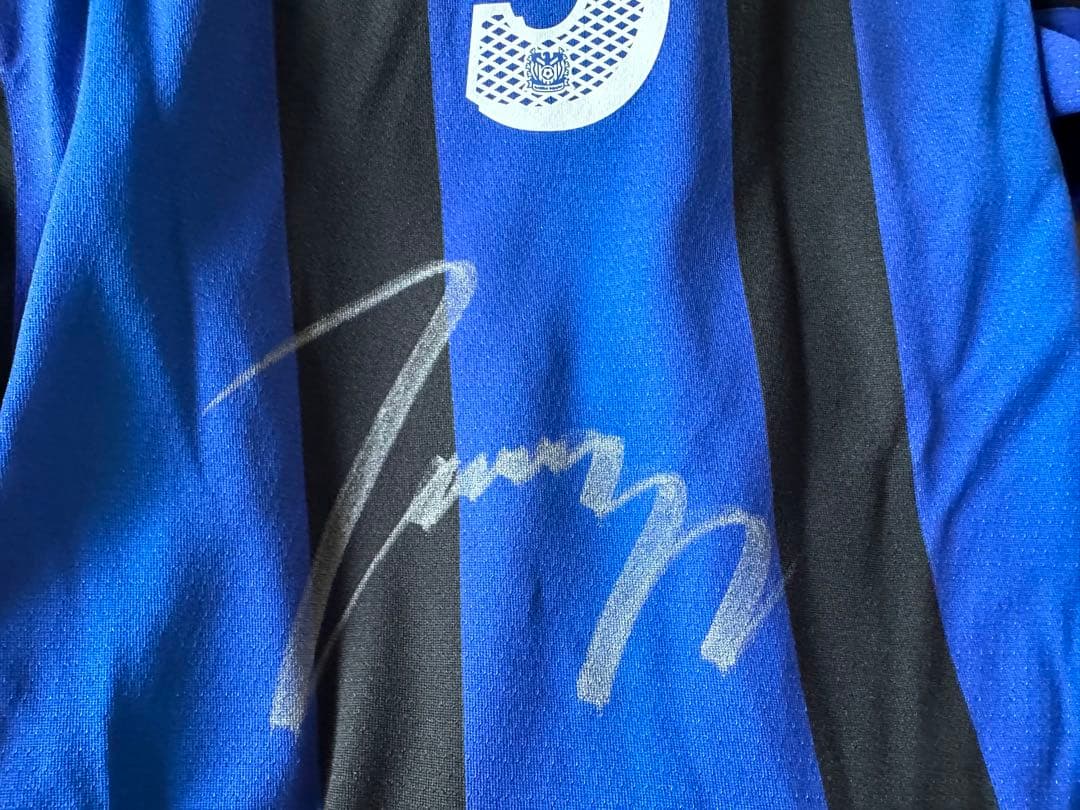 2005 ガンバ大阪 #5 宮本恒靖 サイン入りホーム長袖ユニフォーム タグ付き