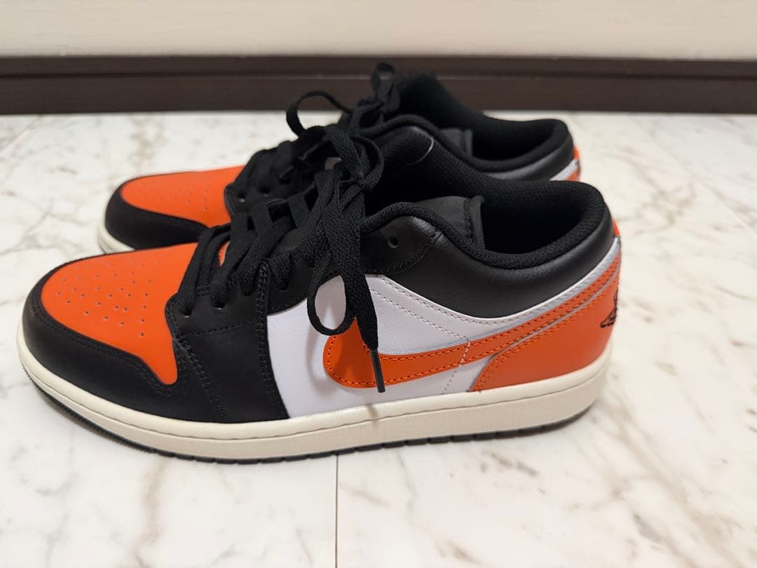 シューズ(男性用) Nike AirJordan 1 \"Shattered Backboard\"