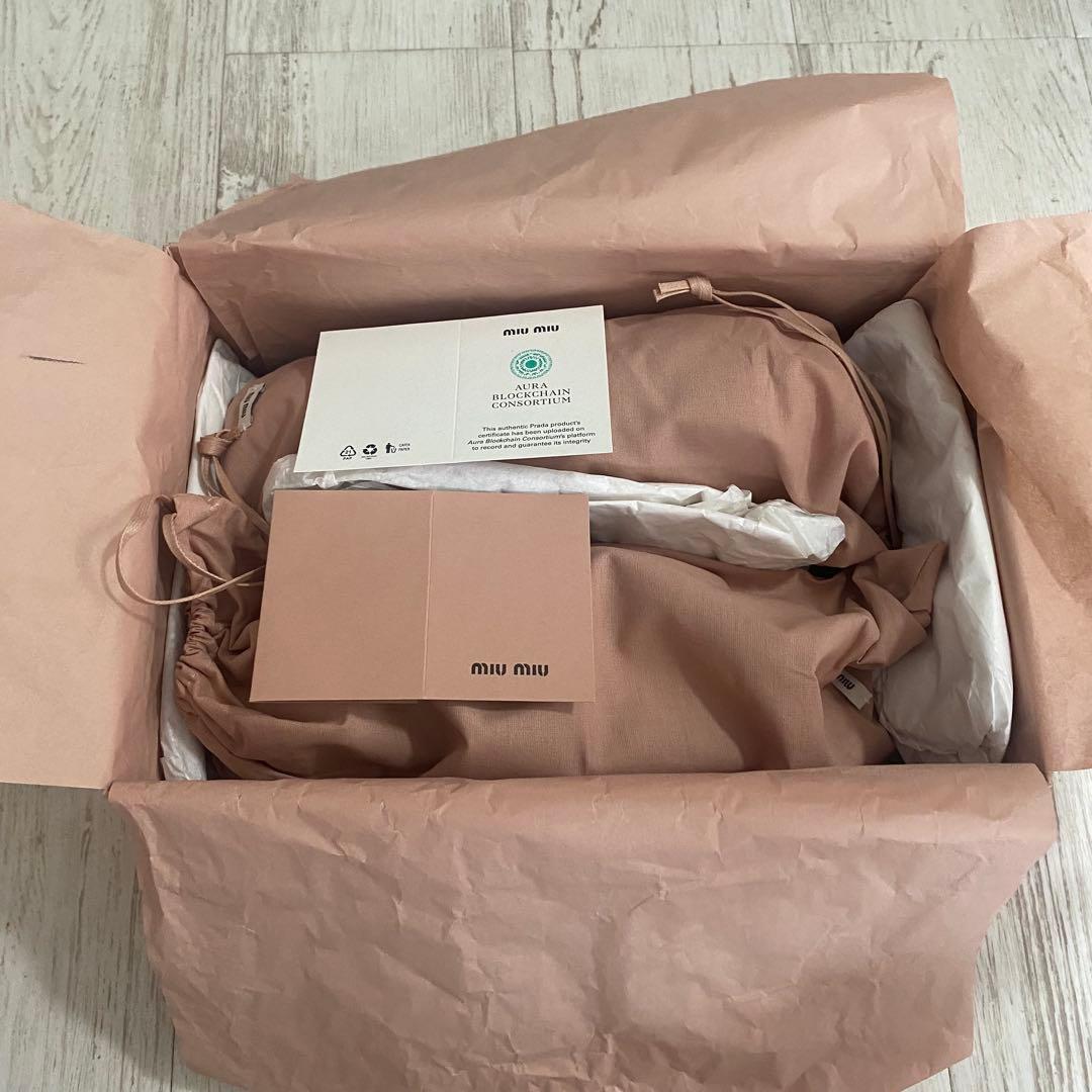 【新品】miu miu ミュウミュウ　ビンテージ加工　ローファー　レザー