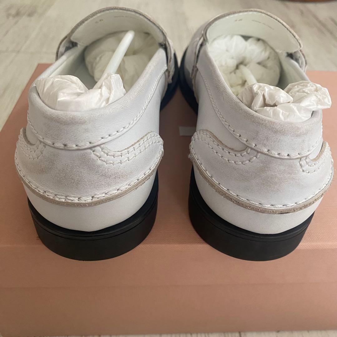 【新品】miu miu ミュウミュウ　ビンテージ加工　ローファー　レザー