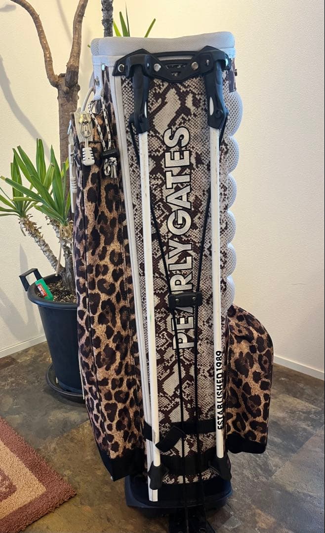 【限定柄】パーリーゲイツ ヒョウ柄 ゴルフバッグ　キャディーバッグ
