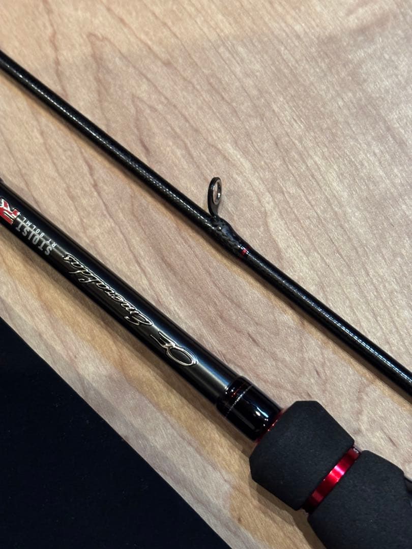 Daiwa 24 エメラルダス ストイスト RT 80lml エギングロッド