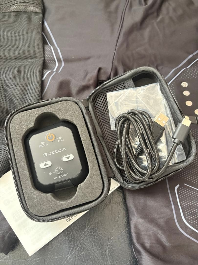 美品 SIXPADパワースーツ 上下セット レディース　Mサイズ 動作確認済