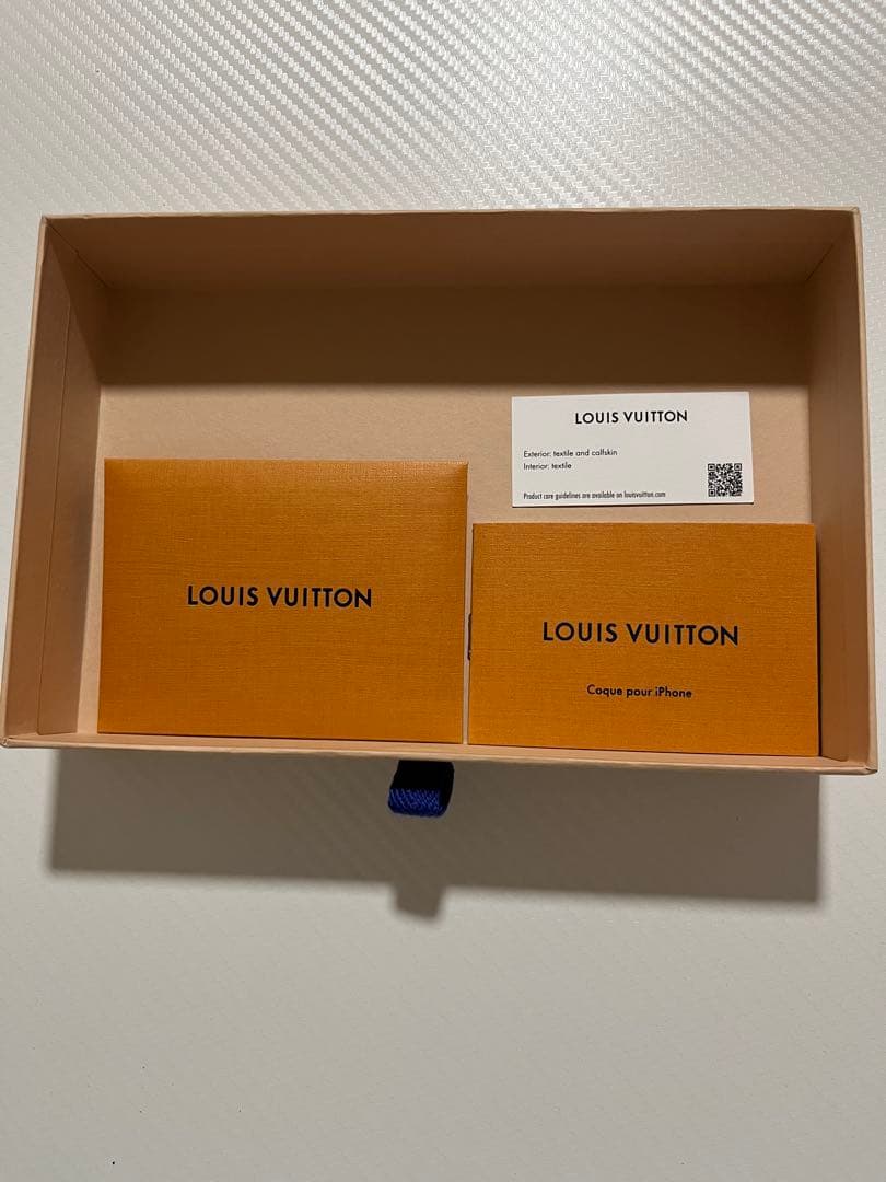 ルイヴィトン バンパー iPhone17 Pro