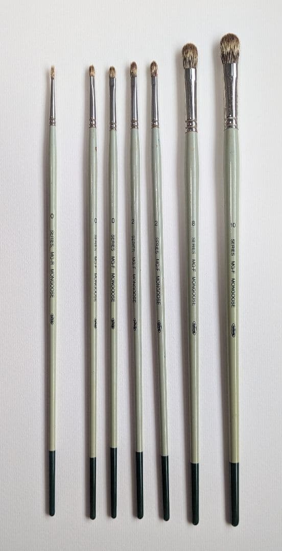 ホルベイン マングース 油彩筆（廃番商品） - メルカリ