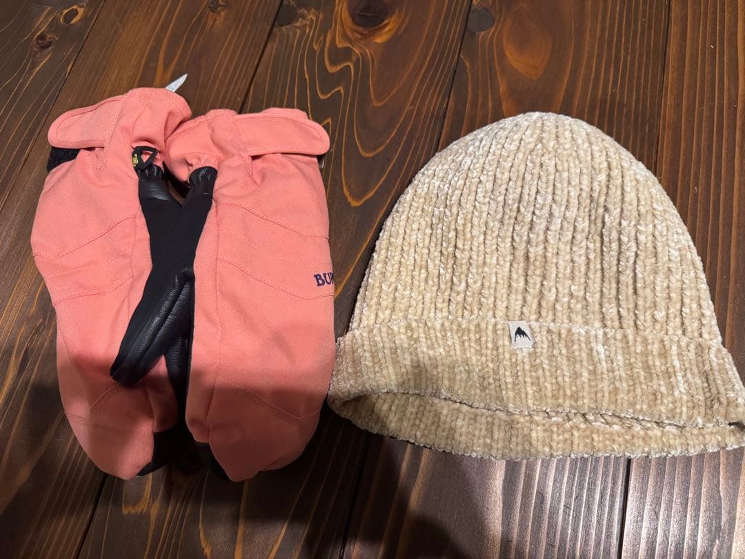【美品】 Burton バートン　スノーボードウェアセット　ニット帽　グローブ