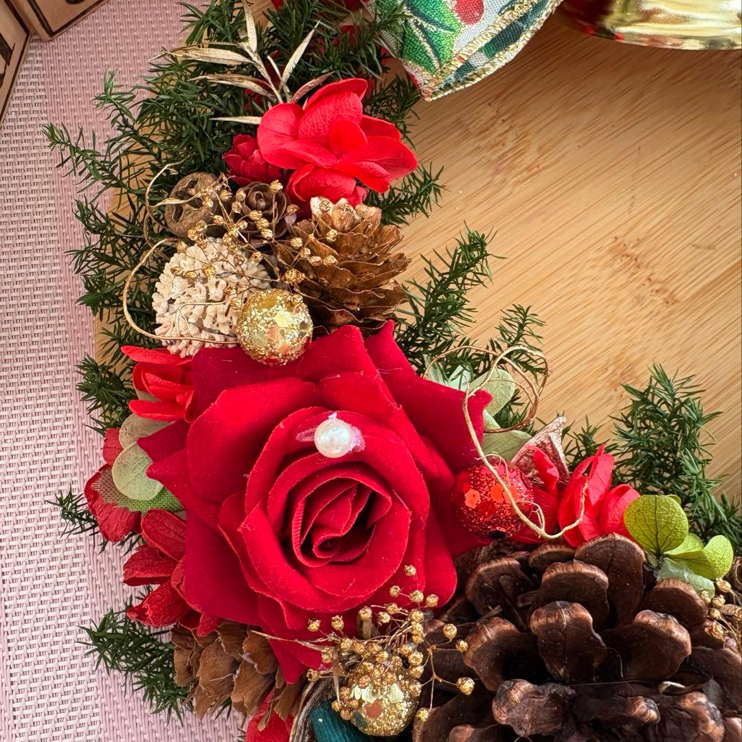 No123 おっきいリボンとリンリンベル♥赤バラのキラキラクリスマスリース