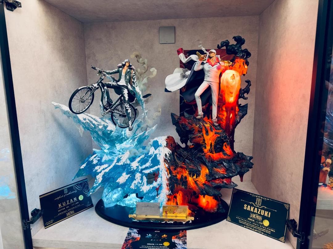 Jimei Palace ワンピース 氷と炎 青キジ & 赤イヌ フィギュア Amazon