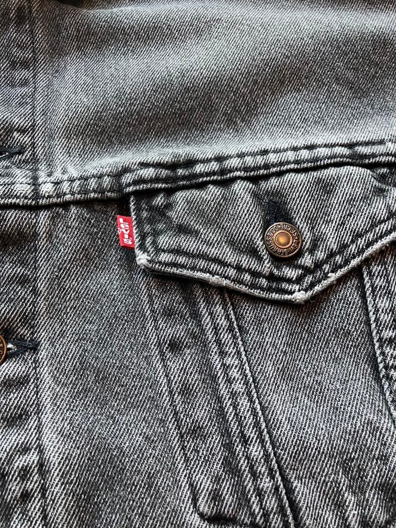 Levi’s 80S 先染め ブラックデニムジャケット 70507-4858