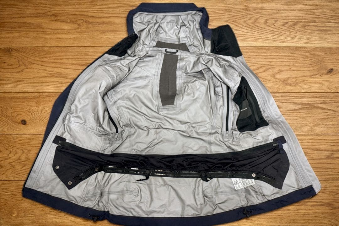 PeakPerformance アルパインジャケット＆パンツ