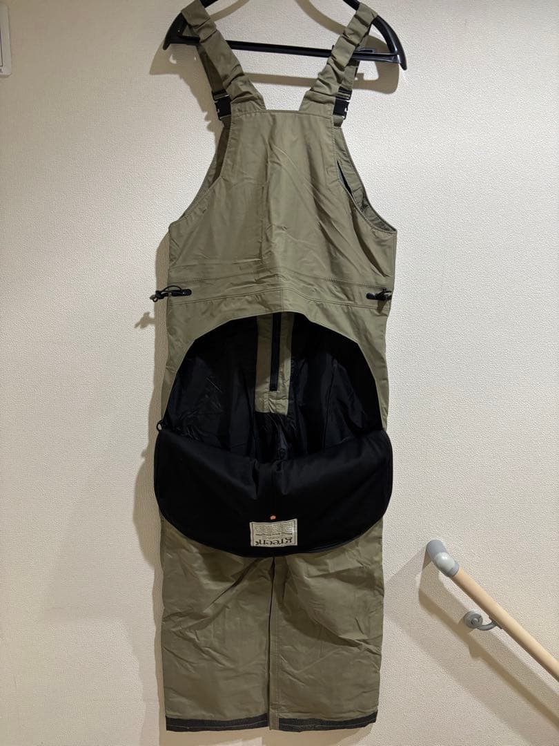 グリーンクロージング　ビブパンツ