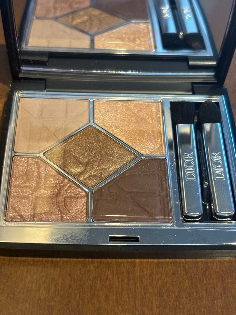 アイシャドウ新作シルクトープ限定色