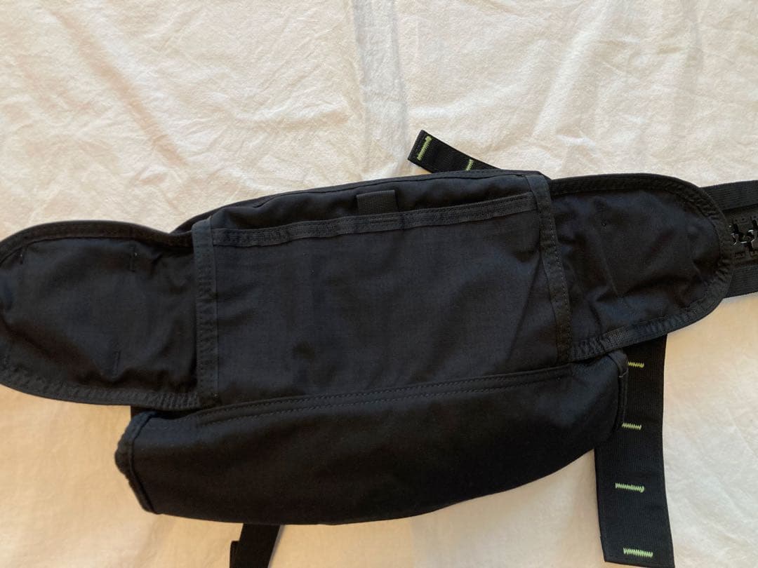 TOUGH JEANS SMITH デカジップ ボディバッグ