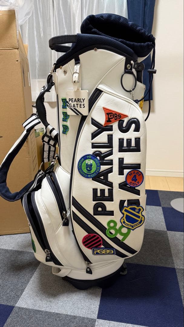 パーリーゲイツ・ワッペンスマイリー スタンドバッグ【WEB限定モデル】