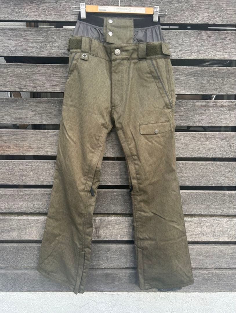 BONFIRE ボンファイア レディース スノーボードウェア 上下セット S