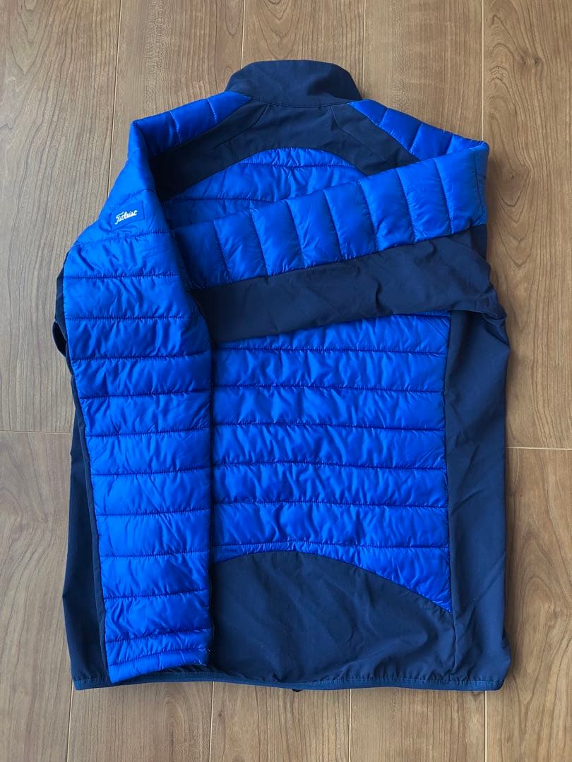 Titleist 中綿ジャケット 青