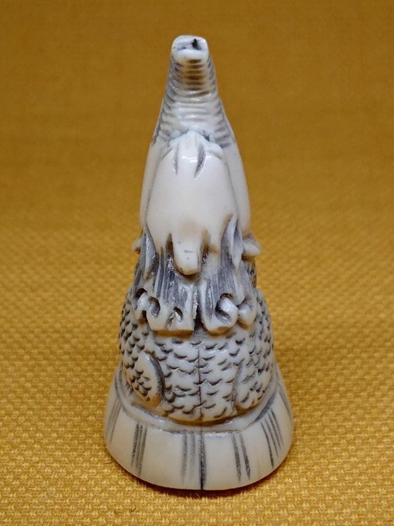 ゾウ　 細密彫刻　根付　オブジェ　置物　インテリア　工芸品　美術品　A2667