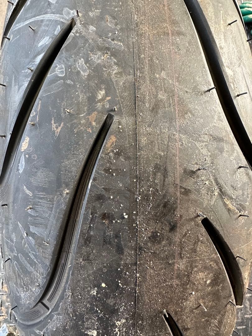 パーツ COMMANDER III TOURING 180/55B18