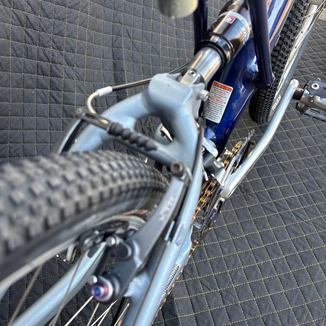 【引取り限定】CANNONDALE superV2000 限定カラー