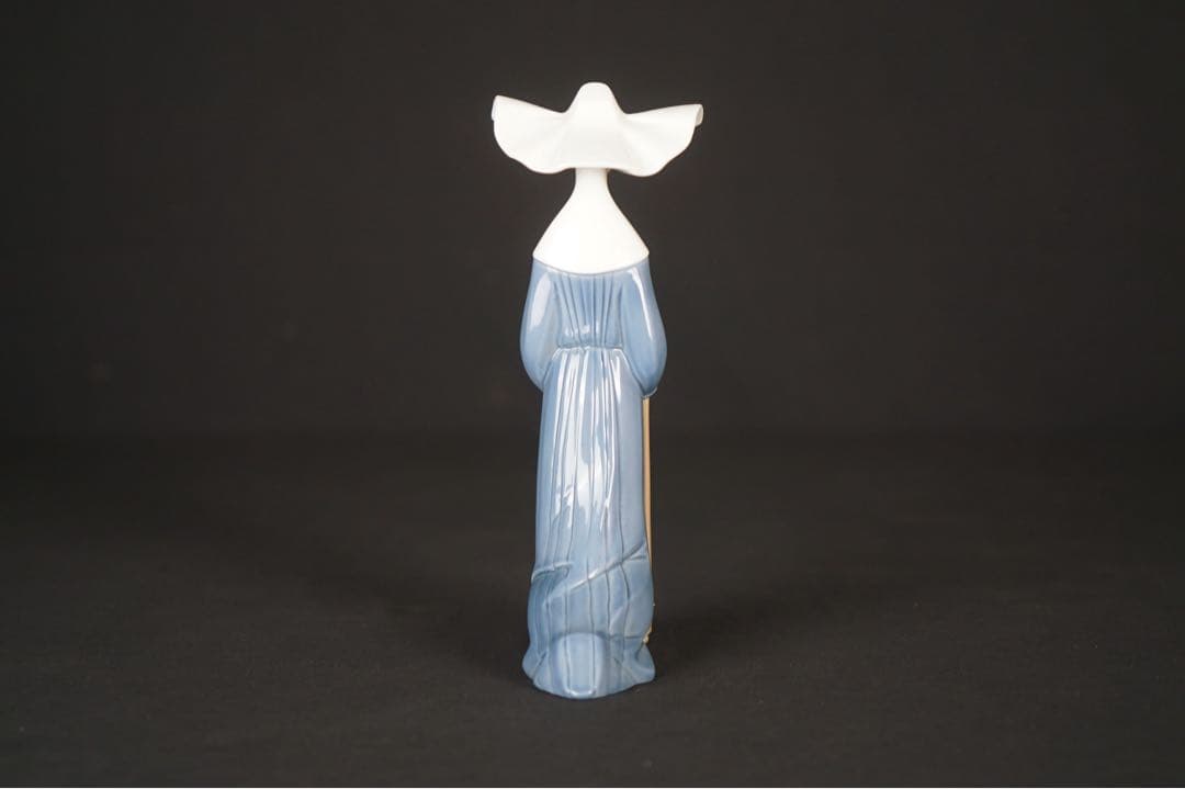 リヤドロ LLADRO 瞑想 5502 修道女 廃版 希少