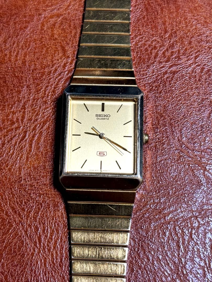 A113 希少 稼動品 SEIKO 5 スクエア型 80年代ヴィンテージ - メルカリ