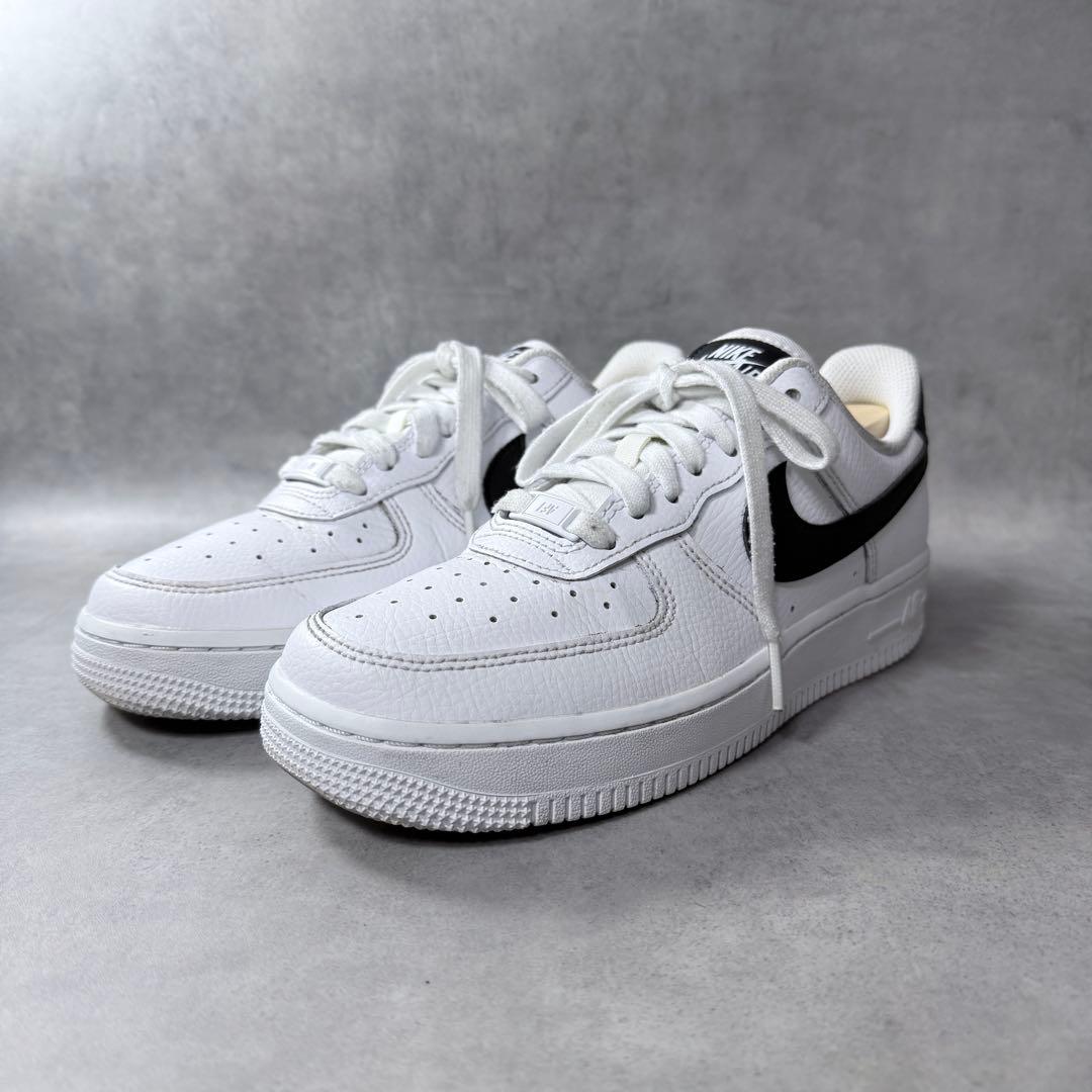 ナイキ エアフォース1 NIKE ホワイト ブラック 白黒 人気 24cm