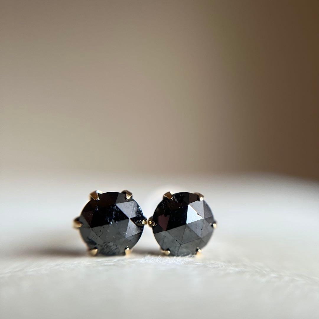K18 天然ブラックダイヤモンド 1.10ct ピアス　レディース　メンズ