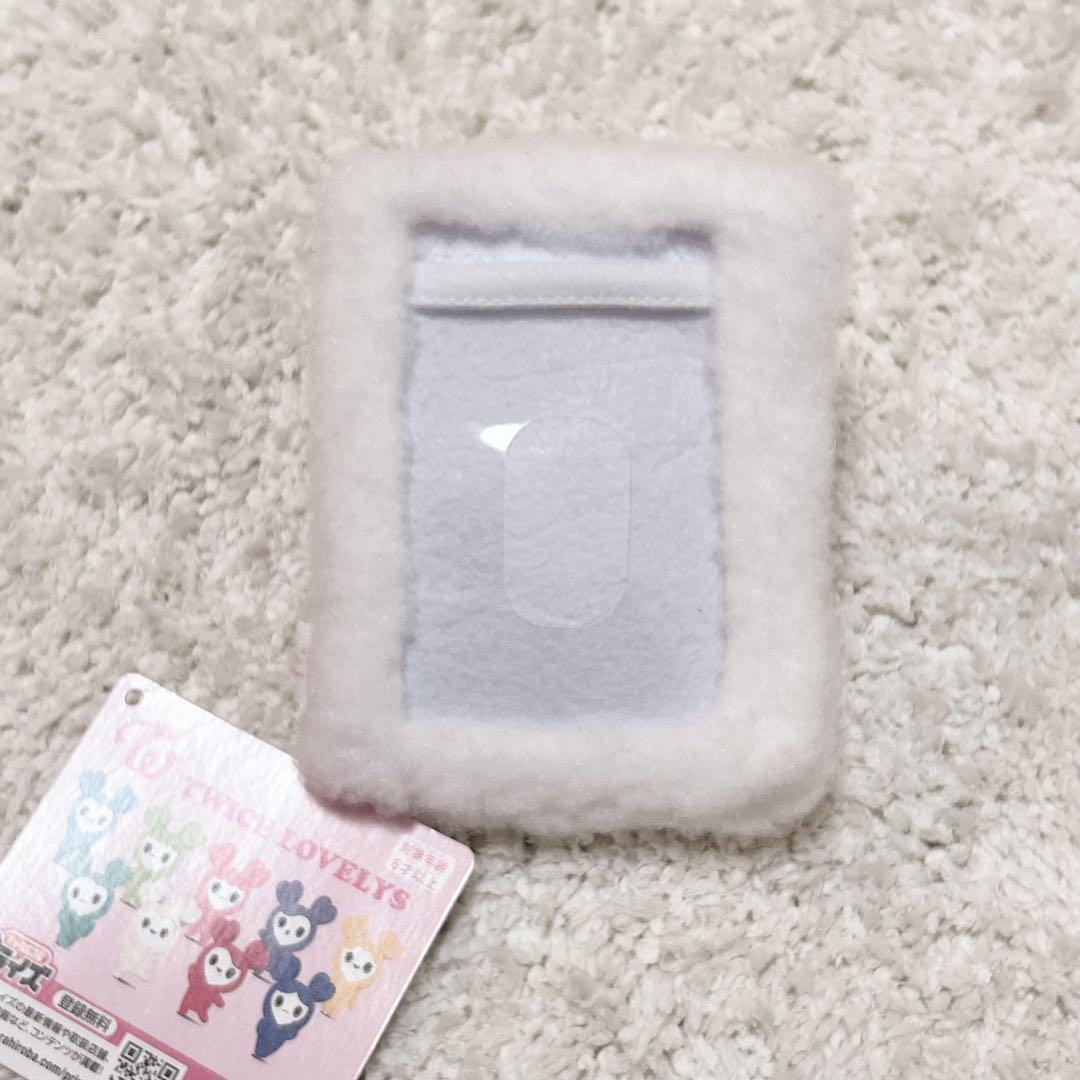 チェヨン》TWICE LOVELYS おふとんリールパスケース - メルカリ