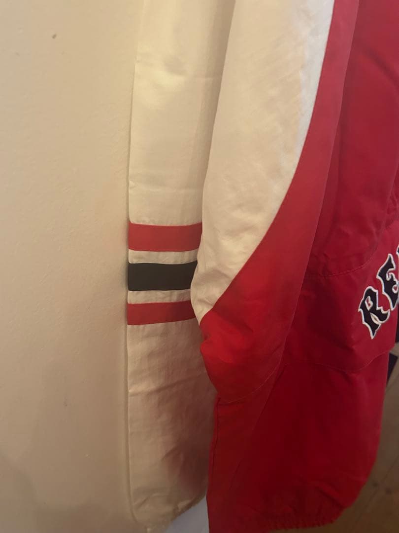 【新品タグ付き】ボストンレッドソックス　ウィンドブレーカー　XL
