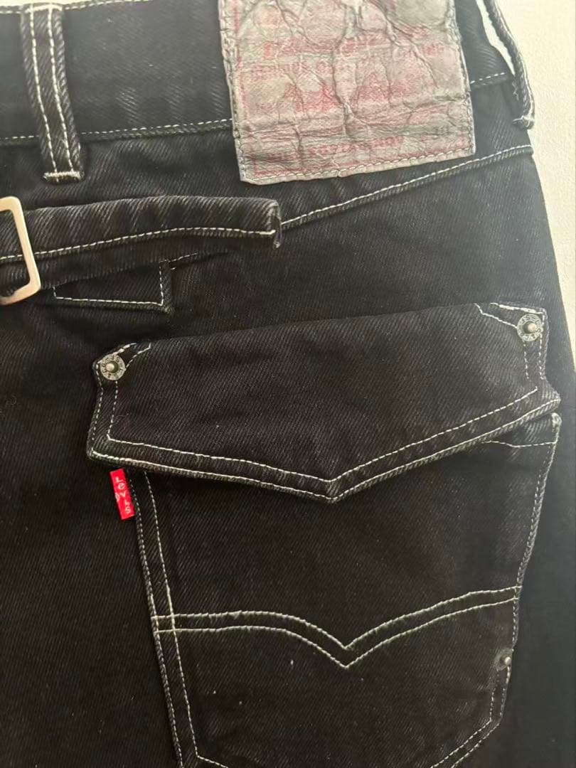 パンツ KIKO KOSTADINOV LEVI'S ARTICULATE KNEE