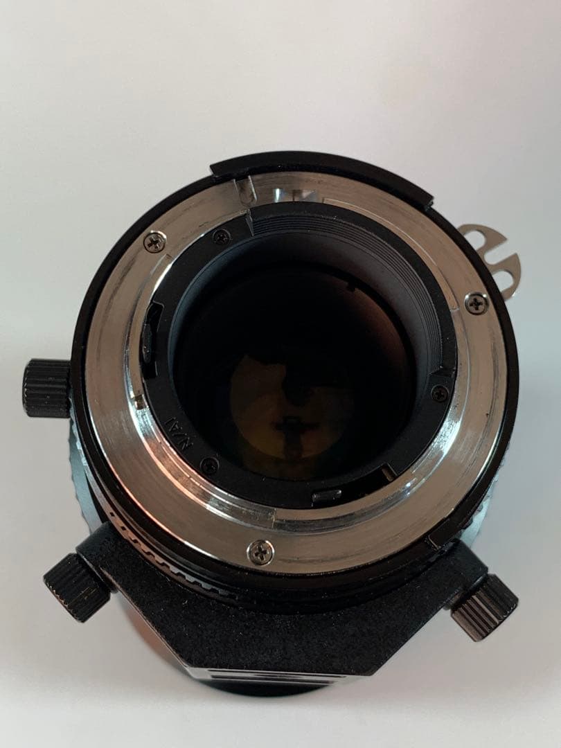 ニコンFマウントのトキナーズームレンズ80-200mm f/2.8