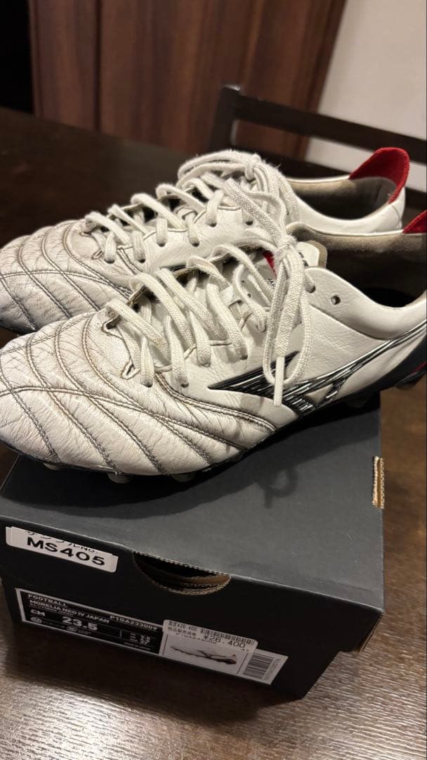 【使用回数10回程度】Morelia NEO4 サッカーシューズ 23.5cm