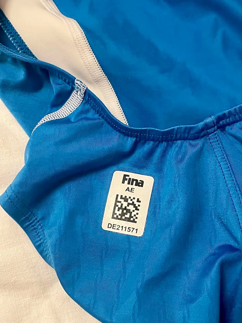 arena FAR-2507WC アリーナ　競泳水着